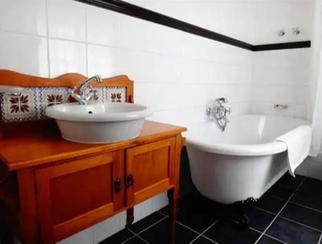10 Bedroom Property for Sale in Bathurst Eastern Cape